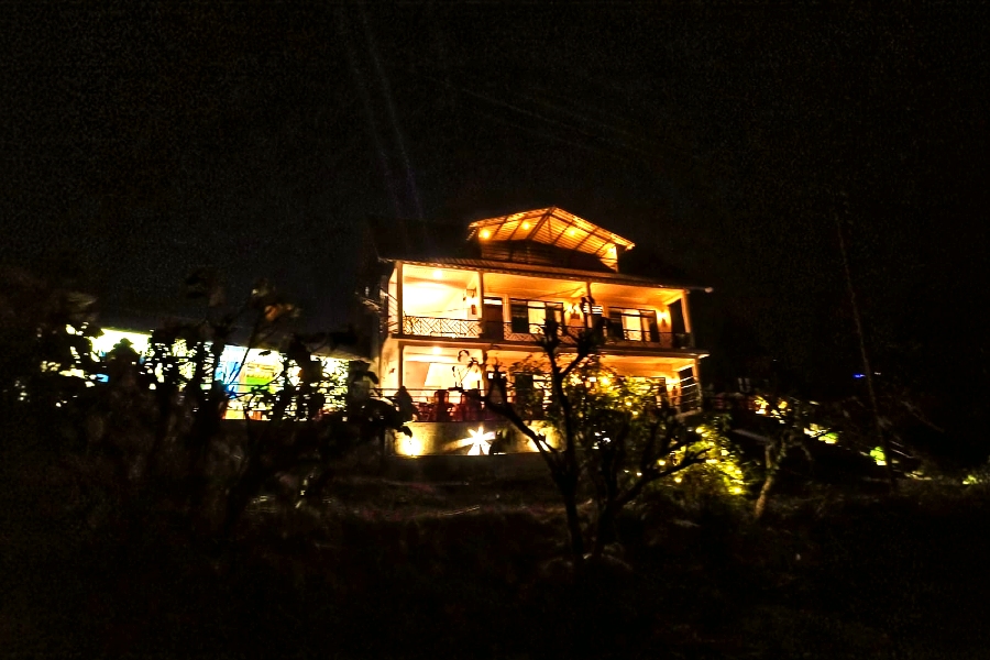 Khamri Homestay Sittong