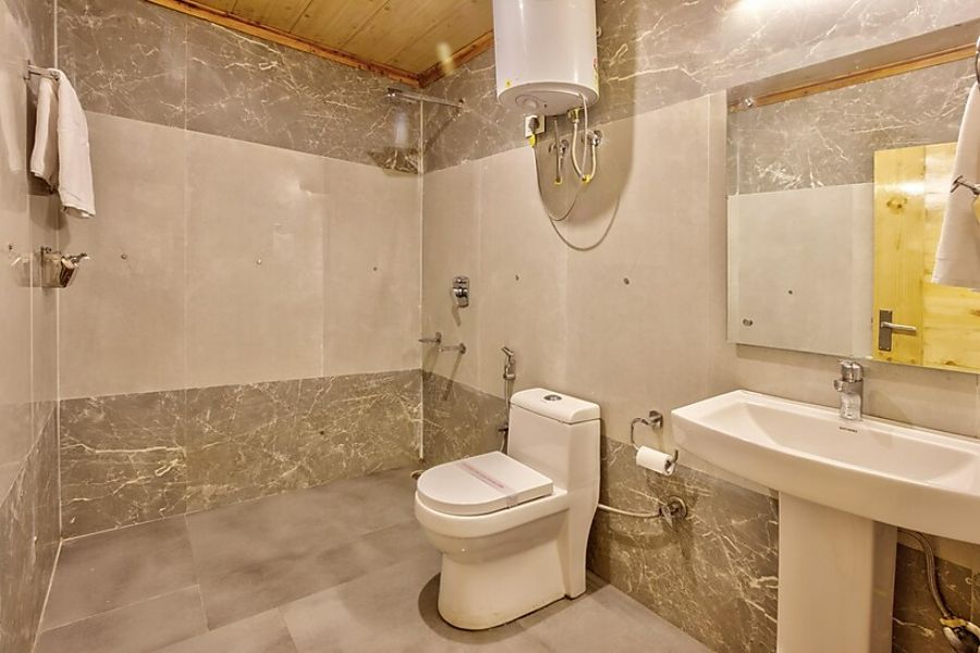 Hotel Royal Nest Manali